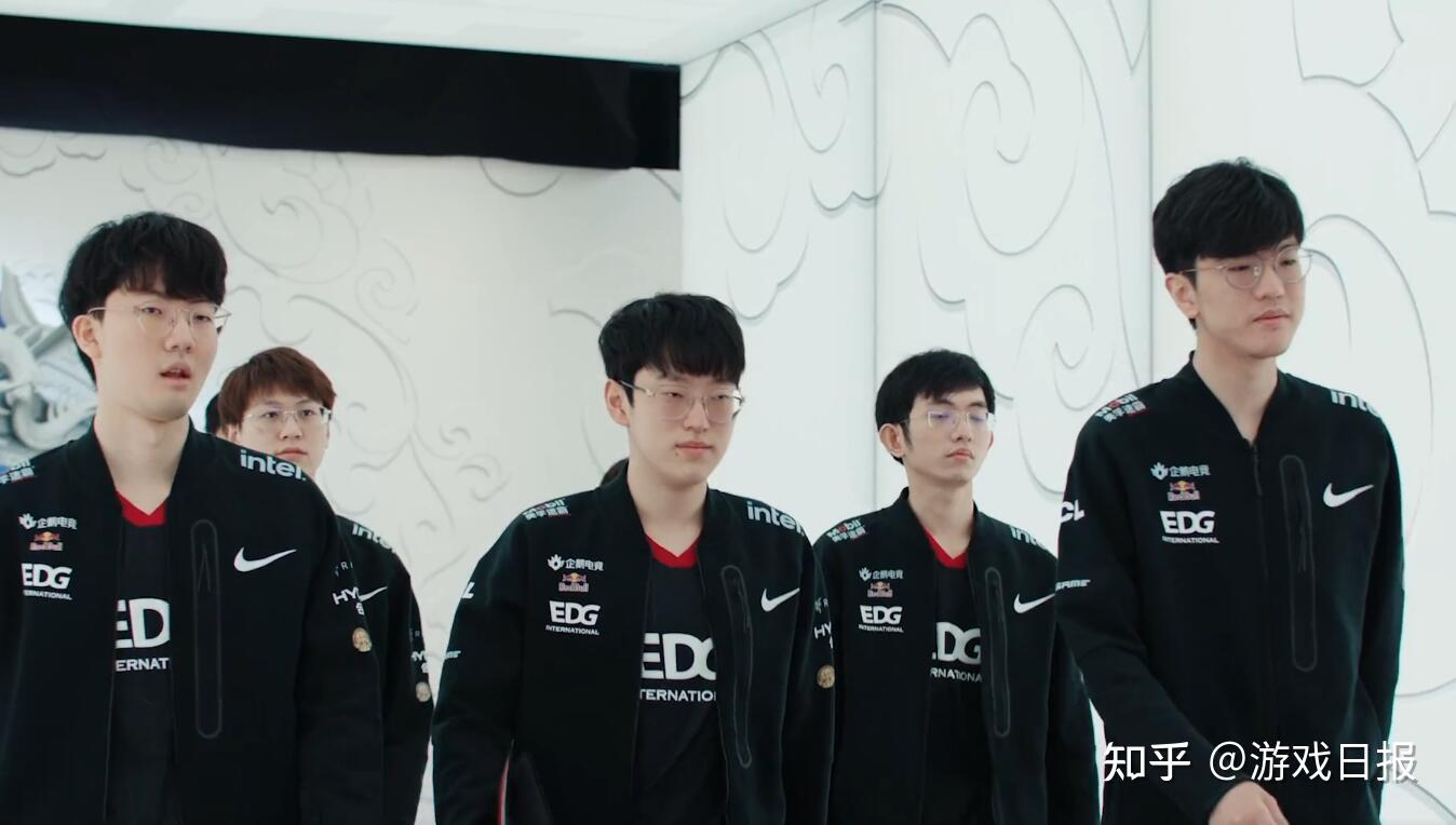 补球员来填 补球员来填