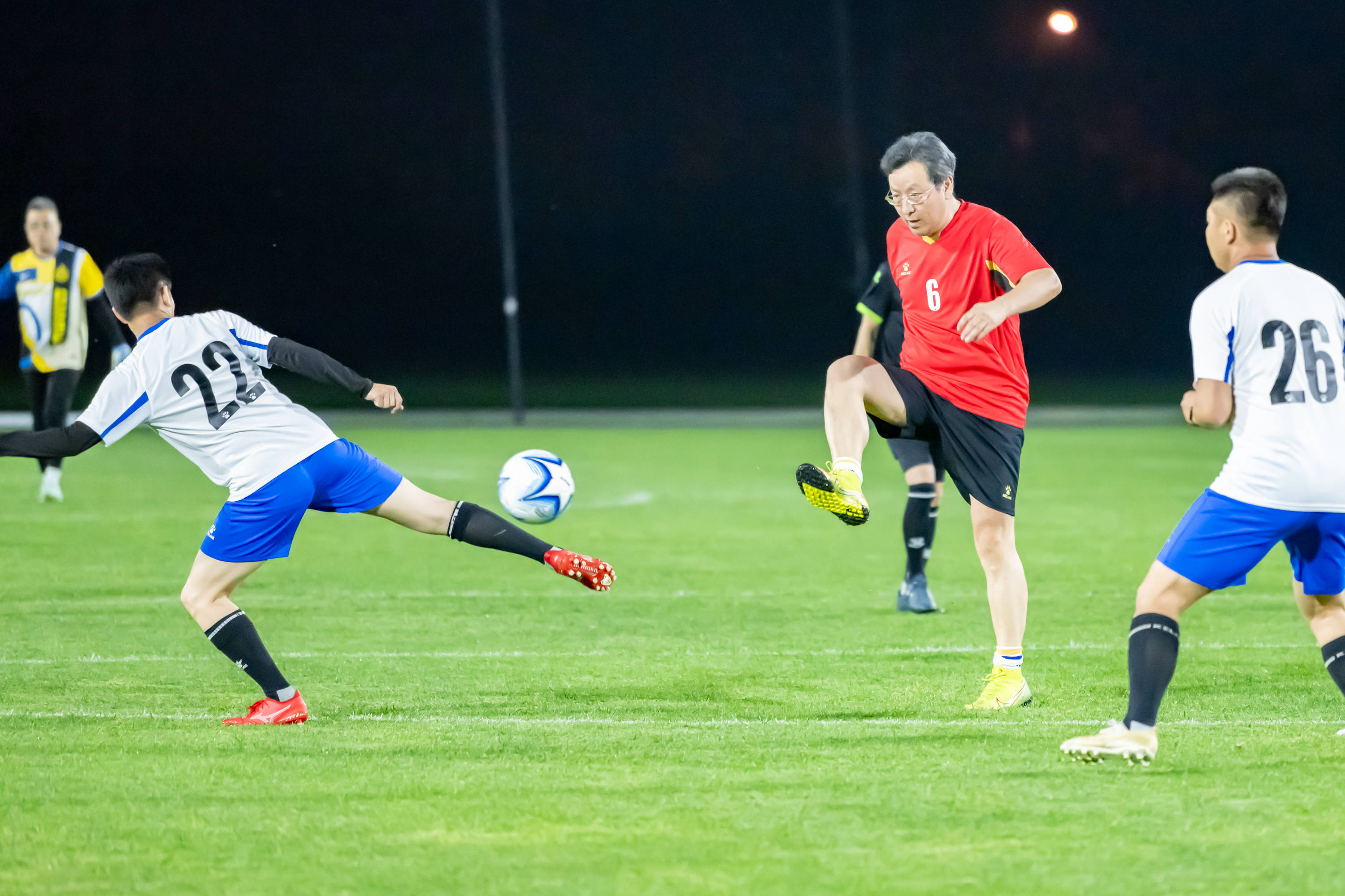 窗口引进强 窗口引进强