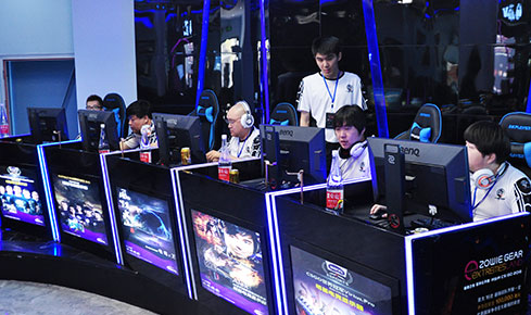 中展现信念 中展现信念